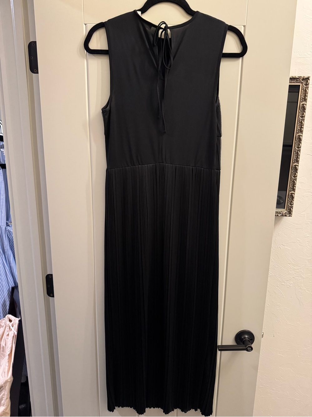 Mango Black Sleeveless Pleated Maxi Dress - Picture 4 of 6